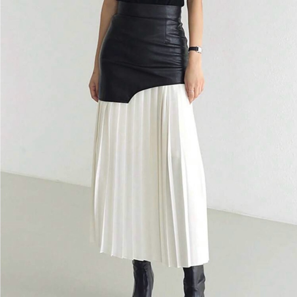 Elegant Black and White Pleated Skirt